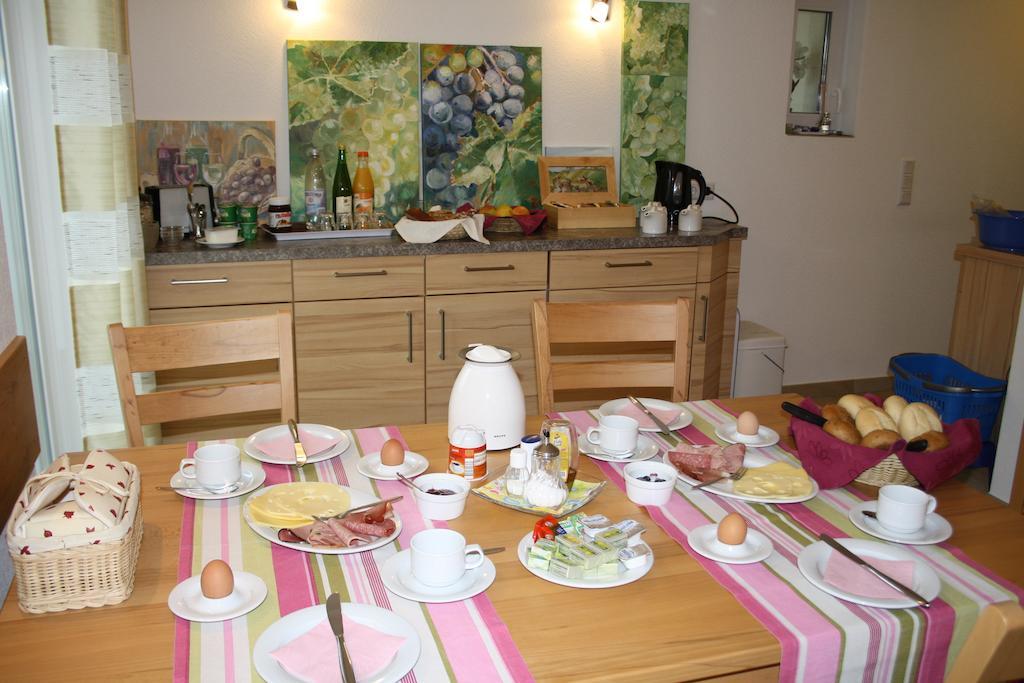 Hotel Weingut Goeres à Briedel Chambre photo