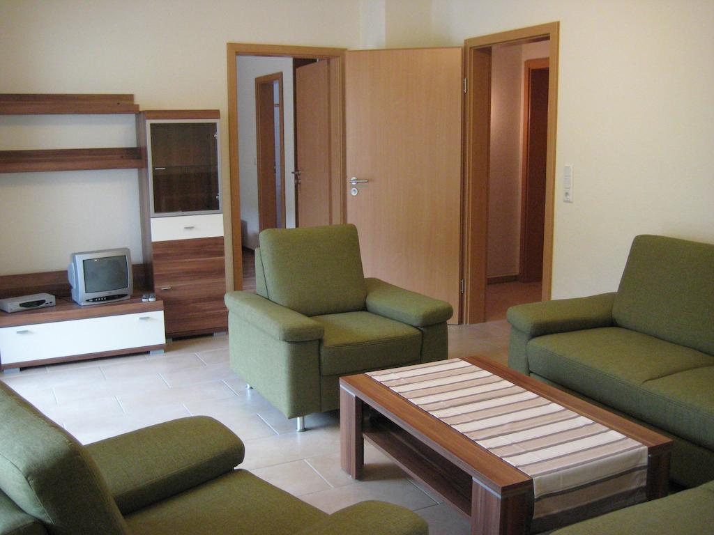 Hotel Weingut Goeres à Briedel Chambre photo