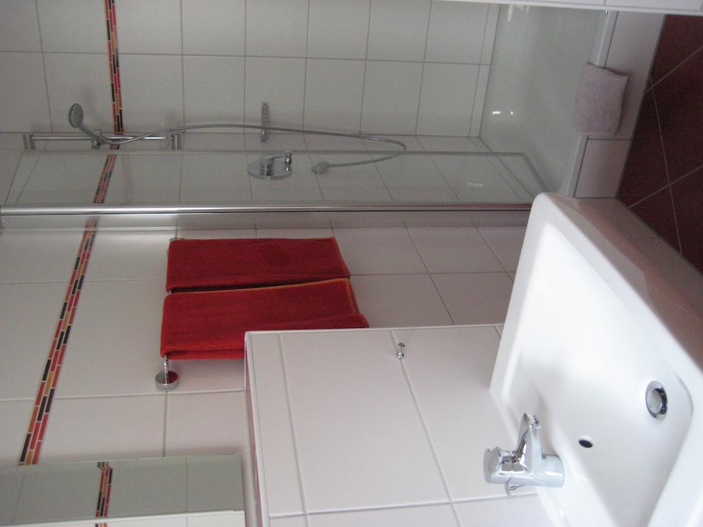 Hotel Weingut Goeres à Briedel Chambre photo