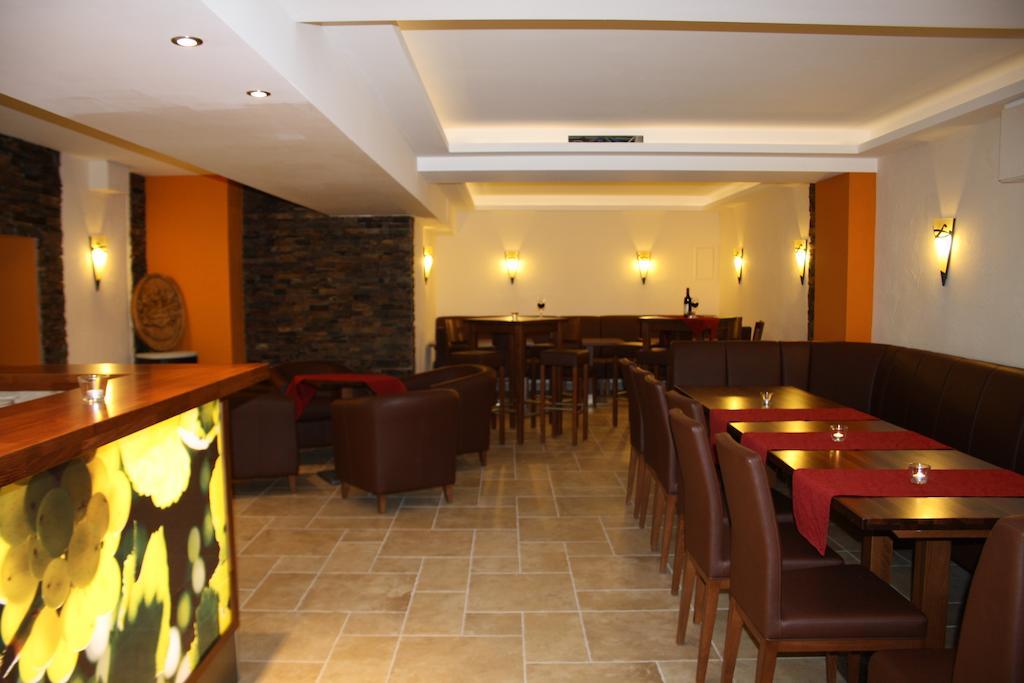 Hotel Weingut Goeres à Briedel Chambre photo